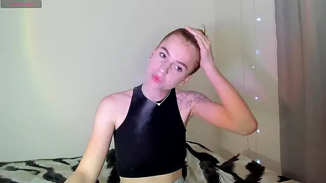 Stacey Brow online show from May 14, 3:13 am