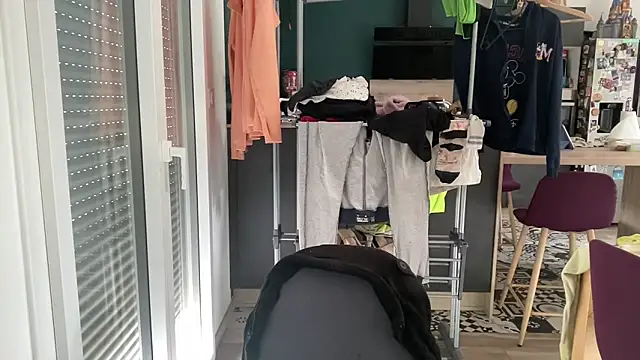 Minmoi1984 online show from April 13, 9:04 am