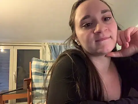 Snapshot of jeje0033 chatting on March 2, 4:14 pm jeje0033 online show from March 2, 4:14 pm