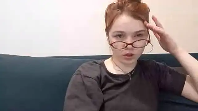 DizzyRina online show from March 31, 3:56 pm