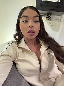Snapshot of AnnyVega__ chatting on July 8, 9:08 pm AnnyVega online show from July 8, 9:08 pm