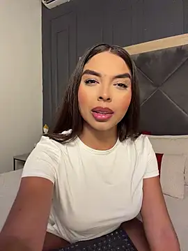Snapshot of AnnyVega__ chatting on July 10, 4:20 pm AnnyVega online show from July 10, 4:20 pm