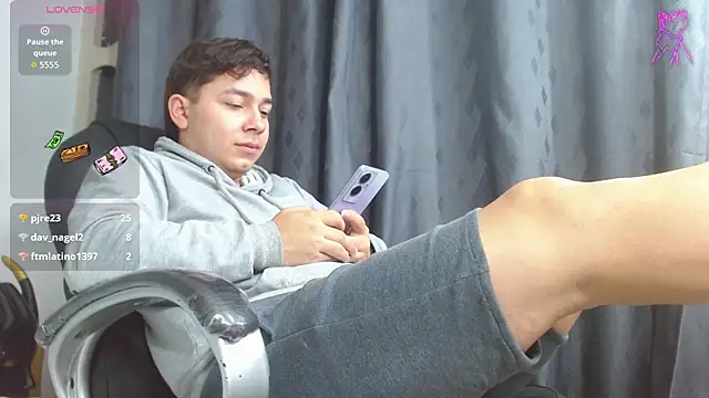 Julian Smith21 online show from July 9, 11:36 am