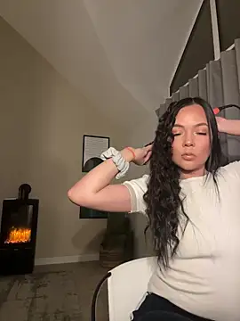 HiddenHalo1 online show from March 28, 9:25 pm