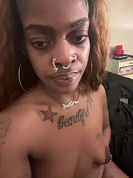 wavywavy12 online show from March 14, 5:02 am