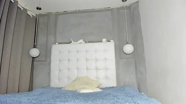 im aliisson online show from March 16, 1:48 pm