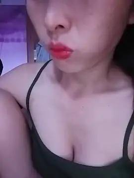 Snapshot of hd_love69 chatting on June 24, 5:28 am hd love69 online show from June 24, 5:28 am