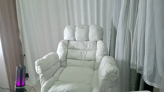 lilabeauty online show from April 7, 1:33 pm