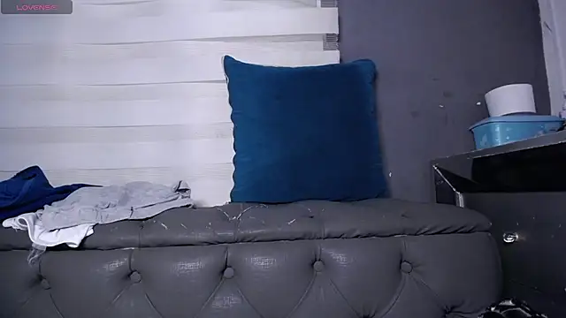 dirty 27cms online show from July 15, 11:21 pm