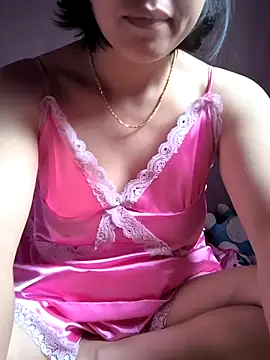 juicy-milu online show from May 12, 4:53 am