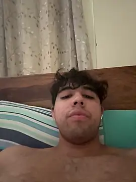 Snapshot of lucasmaxtoy chatting on March 8, 9:24 am lucasmaxtoy online show from March 8, 9:24 am