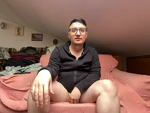 Snapshot of massiyyyy chatting on March 16, 11:03 am massiyyyy online show from March 16, 11:03 am