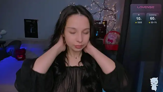 SoftyMooon online show from March 8, 6:01 pm