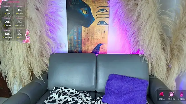 milkk  online show from March 9, 10:58 pm