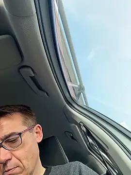 Snapshot of rotoli chatting on March 4, 2:12 pm rotoli online show from March 4, 2:12 pm