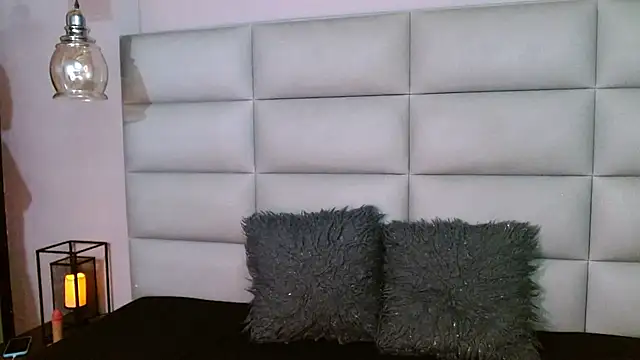 ashley-green- online show from February 26, 2:10 am