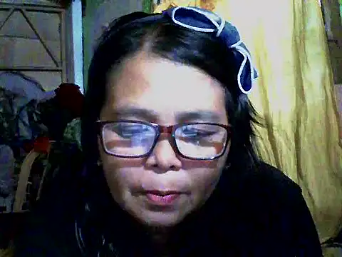 Flowerblossom123 online show from March 9, 2:15 am