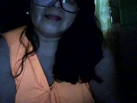 Flowerblossom123 online show from March 29, 8:47 am