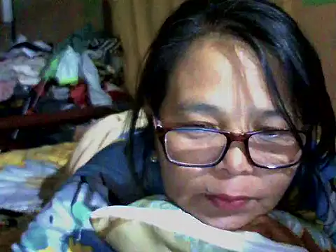 Flowerblossom123 online show from March 30, 8:21 pm