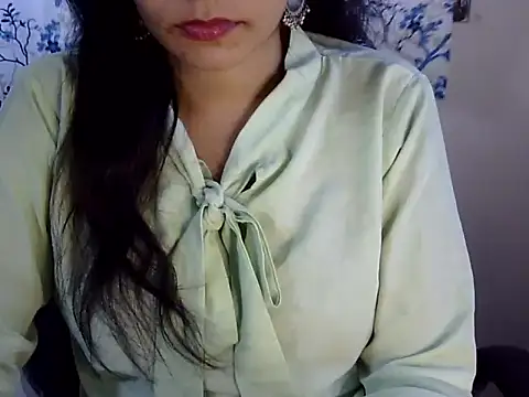 Neha Sharma2 online show from July 7, 1:04 pm