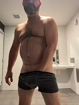 chubbylittlesecret online show from June 24, 1:59 am