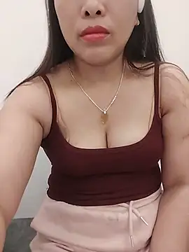 Snapshot of 01_ANNA_01 chatting on June 5, 10:15 pm 01 ANNA 01 online show from June 5, 10:15 pm