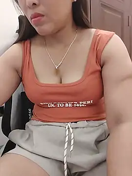 Snapshot of 01_ANNA_01 chatting on July 7, 11:47 am 01 ANNA 01 online show from July 7, 11:47 am