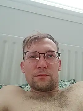 GaryJohnson79 online show from March 10, 10:20 am