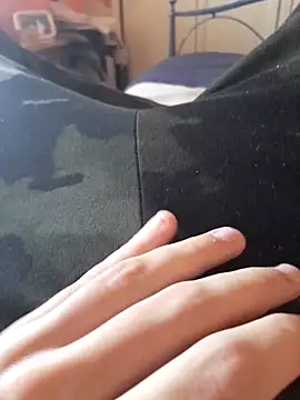 ilcazzone32 online show from April 19, 2:05 pm