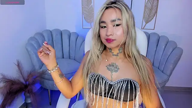 mystic nova  online show from June 3, 2:33 pm