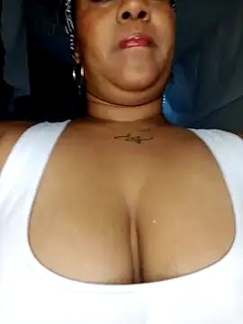 medusafox  online show from March 25, 4:29 am