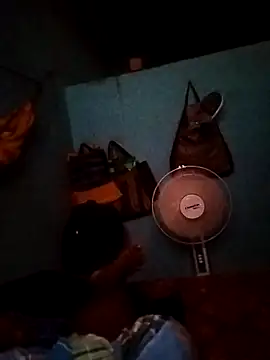 Romyo611 online show from April 18, 6:28 am