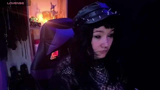 aradia 66 online show from May 18, 3:35 am