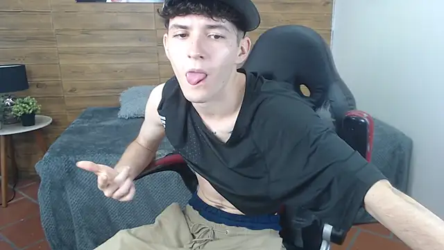 trevor mob online show from April 13, 8:25 pm