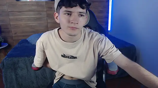 trevor mob online show from April 15, 7:58 pm