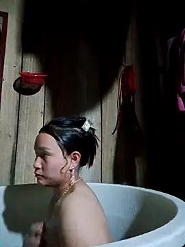 mami-rubi online show from March 25, 12:00 pm