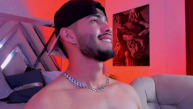 Vincentblack online show from April 11, 4:28 am