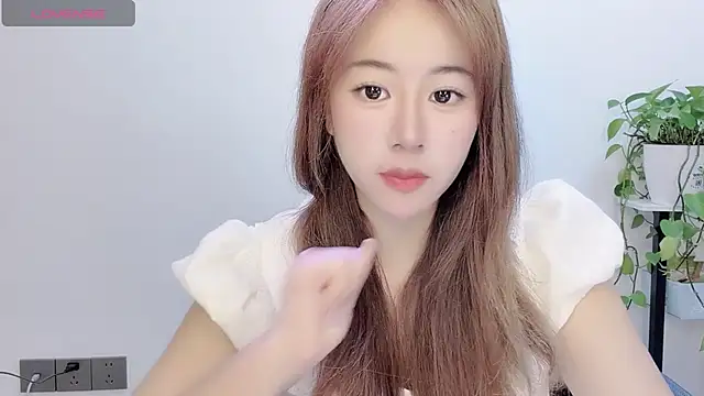 Snapshot of Baixi-01 chatting on June 27, 12:33 pm Baixi-01 online show from June 27, 12:33 pm