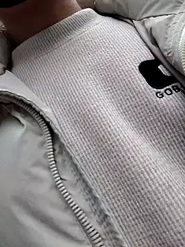 Snapshot of Qianluo003 chatting on March 2, 7:15 am Qianluo003 online show from March 2, 7:15 am