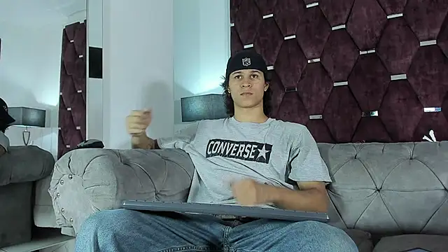 TonyBenedetti online show from April 22, 8:10 pm