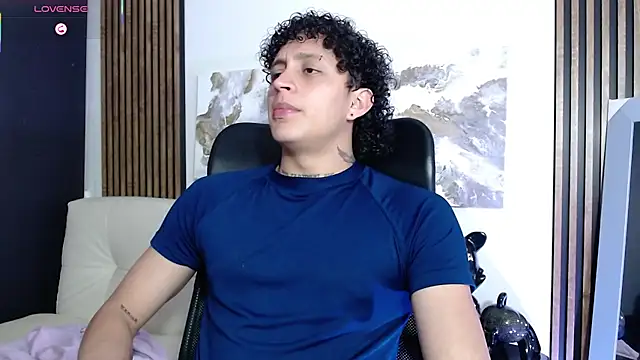 Snapshot of Jay_Taylor1_ chatting on February 28, 2:45 am Jay Taylor1 online show from February 28, 2:45 am