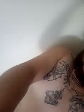 priscilaf online show from April 3, 10:57 am