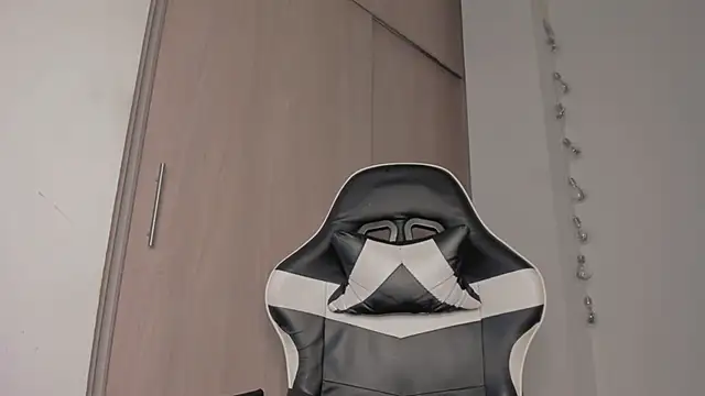 Axel  Blaze online show from March 26, 12:22 pm