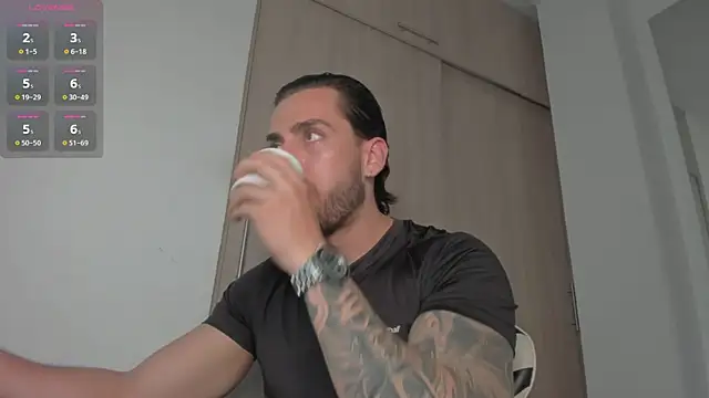 Axel  Blaze online show from June 2, 1:35 pm