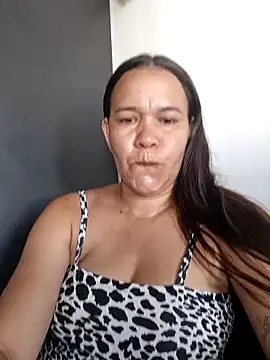 Snapshot of mari9312 chatting on March 4, 1:50 pm mari9312 online show from March 4, 1:50 pm