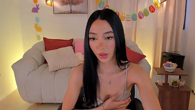 IsabellaLux  online show from April 5, 3:53 pm