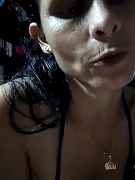 yuliitza4 online show from March 9, 11:20 pm