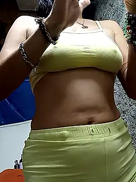 yuliitza4 online show from March 30, 12:33 am