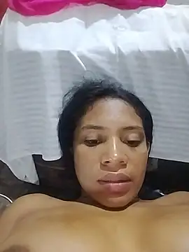 sexyhotbigass online show from June 2, 11:51 pm