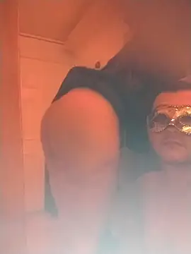 SHARLOTYJUANSTEVAN online show from March 2, 1:19 am